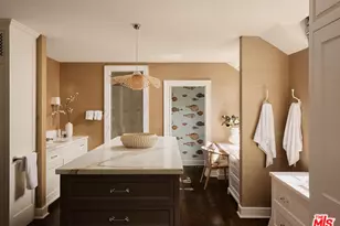 1141 Maroney Ln, Pacific Palisades, CA 90272 - Photo 33