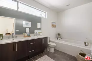 2526 N Via Artis Ave, Los Angeles, CA 90039 - Photo 19