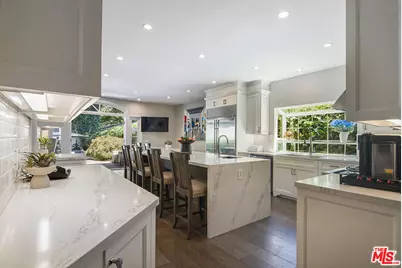 4054 Stone Canyon Ave, Sherman Oaks, CA 91403 - Photo 27