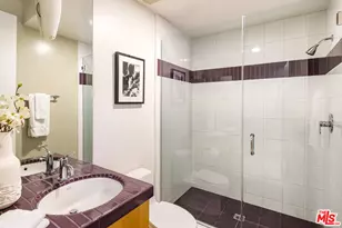 222 Avondale Ave, Los Angeles, CA 90049 - Photo 37