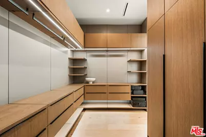 839 N Genesee Ave, Los Angeles, CA 90046 - Photo 19