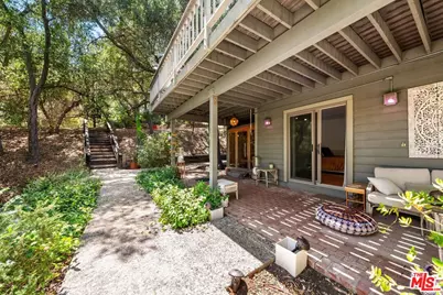 22760 Chamera Ln, Topanga, CA 90290 - Photo 31