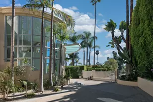 816 Monte Leon Dr, Beverly Hills, CA 90210 - Photo 3