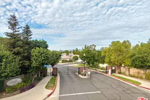 6210 Penfield Ave, Woodland Hills, CA 91367 - Photo 33