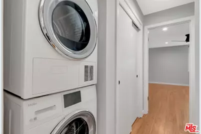 8535 W West Knoll Dr #107, West Hollywood, CA 90069 - Photo 15