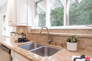 2559 Hutton Dr, Beverly Hills, CA 90210 - Photo 9