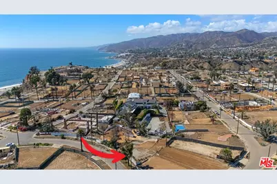 419 Lombard Ave, Pacific Palisades, CA 90272 - Photo 1