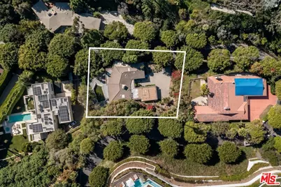 1150 Laurel Way, Beverly Hills, CA 90210 - Photo 3