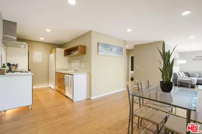 8001 Redlands St #207, Playa del Rey, CA 90293 - Photo 11
