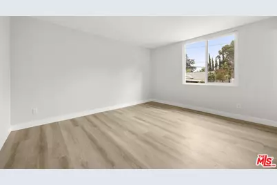 13903 Sherman Way #7, Van Nuys, CA 91405 - Photo 23