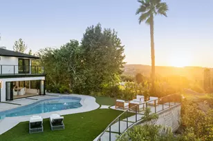 18101 Green Meadow Dr, Encino, CA 91316 - Photo 73