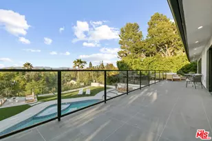 18101 Green Meadow Dr, Encino, CA 91316 - Photo 37