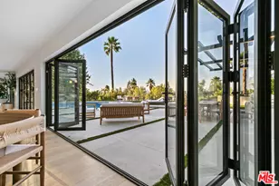 18101 Green Meadow Dr, Encino, CA 91316 - Photo 47