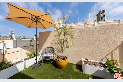 1239 9th St #4, Santa Monica, CA 90401 - Photo 51