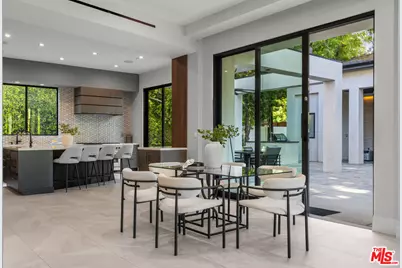 17401 Rancho St, Encino, CA 91316 - Photo 17