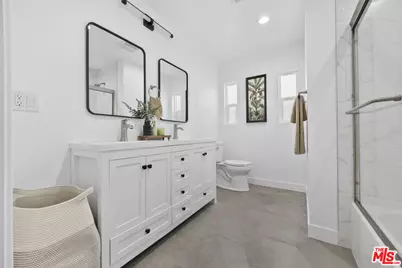 4243 W 58th Pl, Los Angeles, CA 90043 - Photo 7