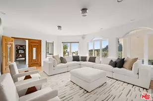 1939 Stradella Rd, Los Angeles, CA 90077 - Photo 23