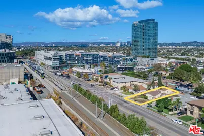 5649 W Jefferson Blvd, Los Angeles, CA 90016 - Photo 3