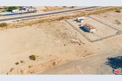 16520 E Avenue O, Lake Los Angeles, CA 93591 - Photo 13