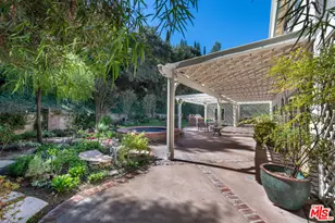 3563 Alana Dr, Sherman Oaks, CA 91403 - Photo 31