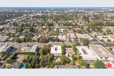 6924 Woodman Ave, Van Nuys, CA 91405 - Photo 3