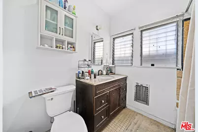 5173 Pickford St, Los Angeles, CA 90019 - Photo 33