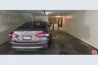 1154 N Sycamore Ave #8, Los Angeles, CA 90038 - Photo 17