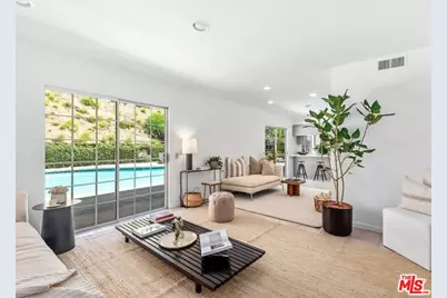 1870 Marcheeta Pl, Los Angeles, CA 90069 - Photo 19