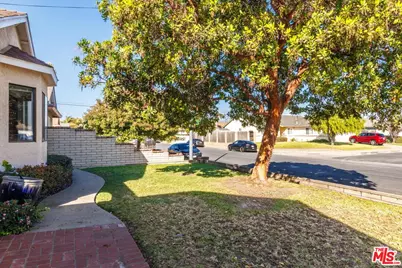 1725 Dejoy St, Santa Maria, CA 93458 - Photo 3