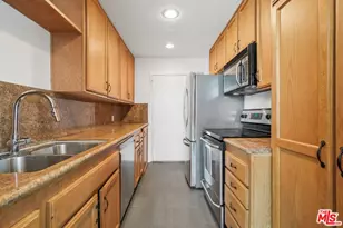 100 S Doheny Dr, Los Angeles, CA 90048 - Photo 9
