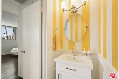 100 S Doheny Dr #501, Los Angeles, CA 90048 - Photo 17