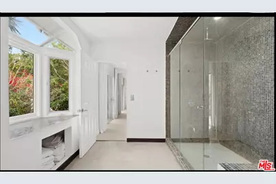 10216 Cielo Dr, Beverly Hills, CA 90210 - Photo 19