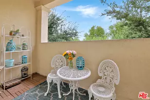 21990 Moveo Dr, Santa Clarita, CA 91350 - Photo 13