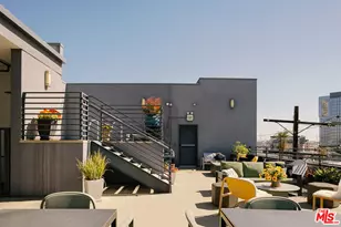 825 E 4th St, Los Angeles, CA 90013 - Photo 13