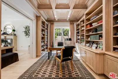 915 N Rexford Dr, Beverly Hills, CA 90210 - Photo 9