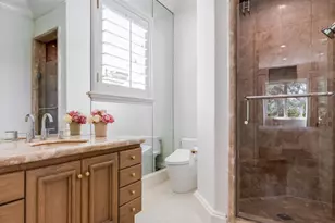 915 N Rexford Dr, Beverly Hills, CA 90210 - Photo 31