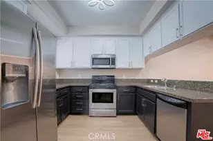 14554 Kittridge St, Van Nuys, CA 91405 - Photo 7