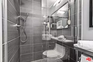 1233 N Laurel Ave, West Hollywood, CA 90046 - Photo 17