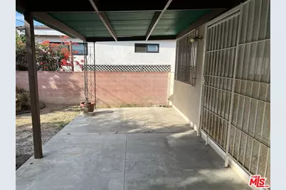 3861 S Norton Ave, Los Angeles, CA 90008 - Photo 21