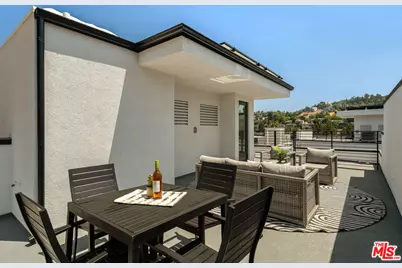 3863 N Riley Ln, Los Angeles, CA 90065 - Photo 15
