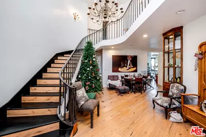 10061 Valley Spring Ln, Toluca Lake, CA 91602 - Photo 13