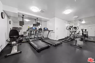 100 S Doheny Dr, Los Angeles, CA 90048 - Photo 29