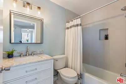 5848 W Olympic Blvd #102, Los Angeles, CA 90036 - Photo 41