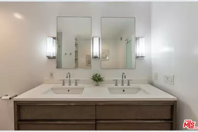 5848 W Olympic Blvd #102, Los Angeles, CA 90036 - Photo 31