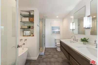 5848 W Olympic Blvd #102, Los Angeles, CA 90036 - Photo 27