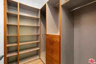 11200 Dona Lola Dr, Studio City, CA 91604 - Photo 31