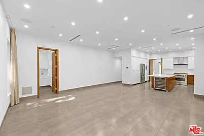 11200 Dona Lola Dr, Studio City, CA 91604 - Photo 13