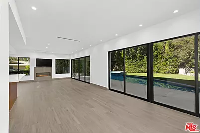 11200 Dona Lola Dr, Studio City, CA 91604 - Photo 5