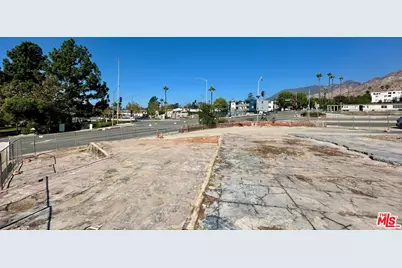 912 E Altadena Dr, Altadena, CA 91001 - Photo 5