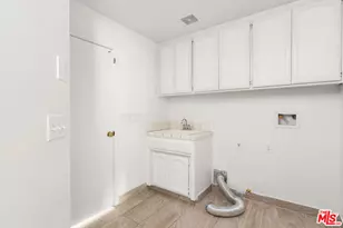 10711 4 Bears Dr, Bakersfield, CA 93312 - Photo 23